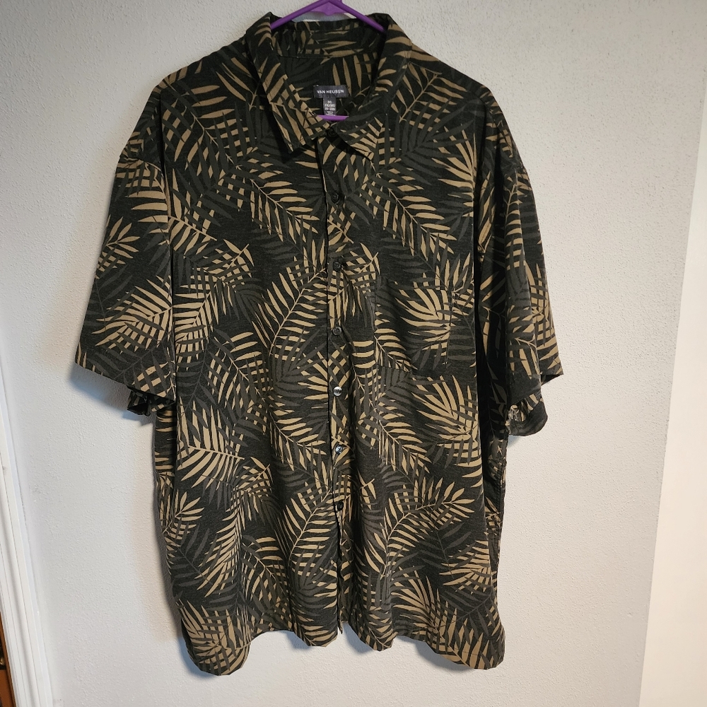 Men's 3XL VAN HEUSEN Button Down Shirt Black Wirh Tan Palm Leaves - Picture 2 of 5